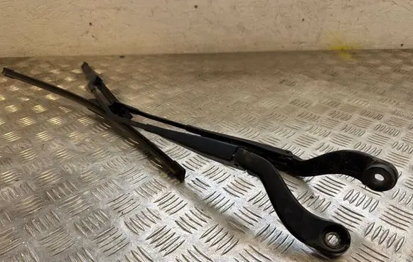 Ford Ecosport Windshield/front glass wiper blade CN1517526DC