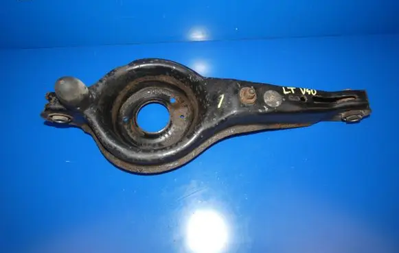 Volvo V40 Rear control arm 