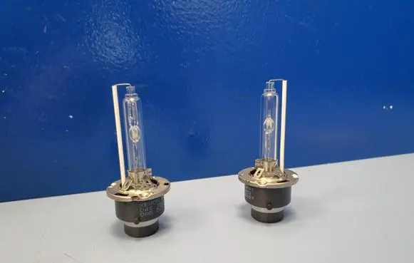 BMW 5 E60 E61 Xenon bulb D4S6000K D4S 6000K