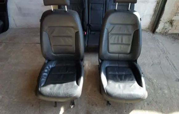 Volkswagen Touareg II Seat set 