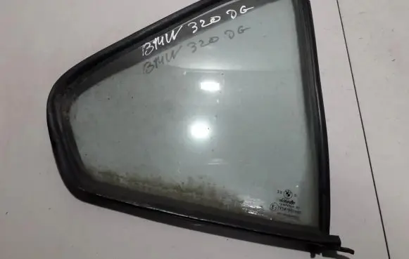 BMW 3 E36 Rear vent window glass 