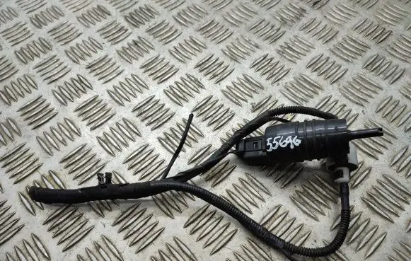 BMW 2 F45 Windscreen/windshield washer pump 738834901 7388349