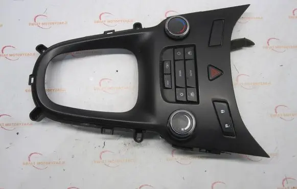 Chevrolet Orlando Climate control unit 