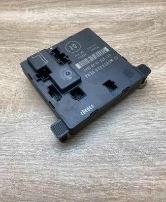 Mercedes-Benz E W211 Door control unit/module 2118201526 356805