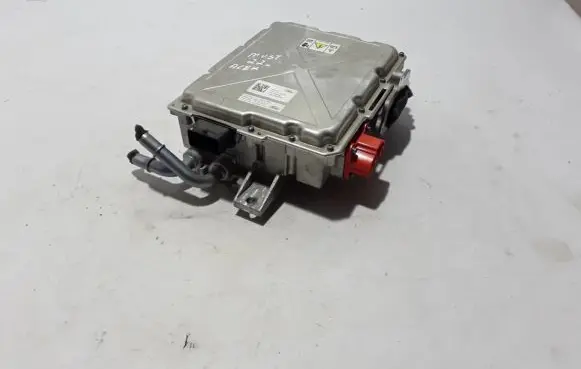 Ford Mach-E I Voltage converter inverter LJ987P425BD