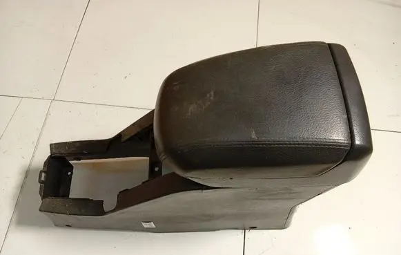 Opel Antara Armrest 