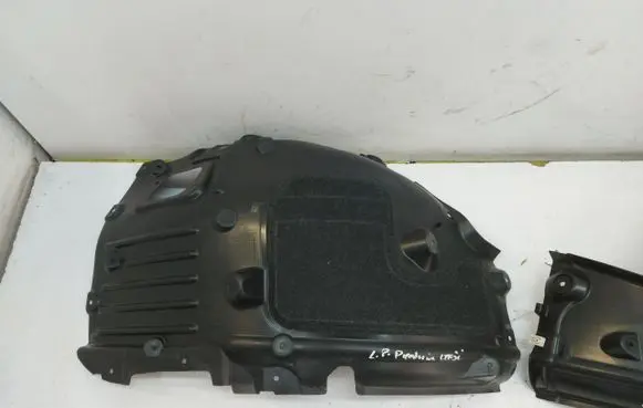BMW 5 G60 Front wheel arch liner splash guards 9850639