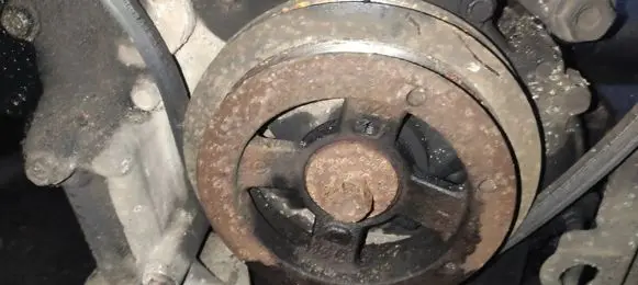Nissan Primera Crankshaft pulley