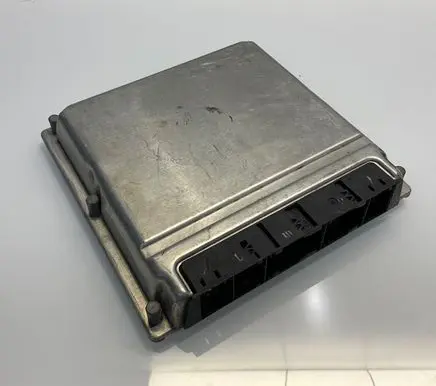 Mercedes-Benz C W203 Engine control unit/module A6111537379 28RTE851 0281010607