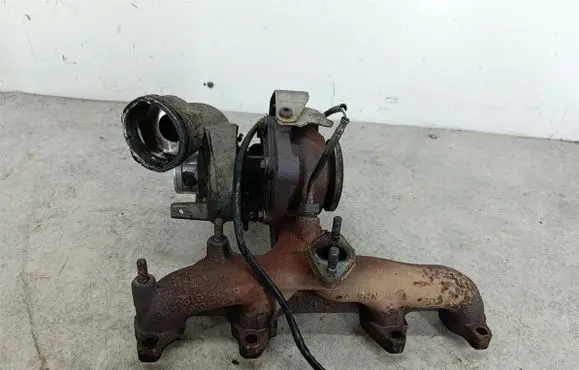 Volkswagen Golf V Turbo 03G253014M