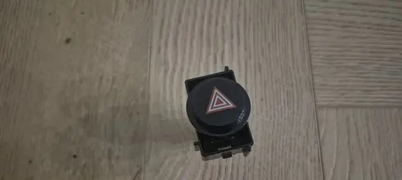 Toyota Auris E180 Hazard light switch 8433202380