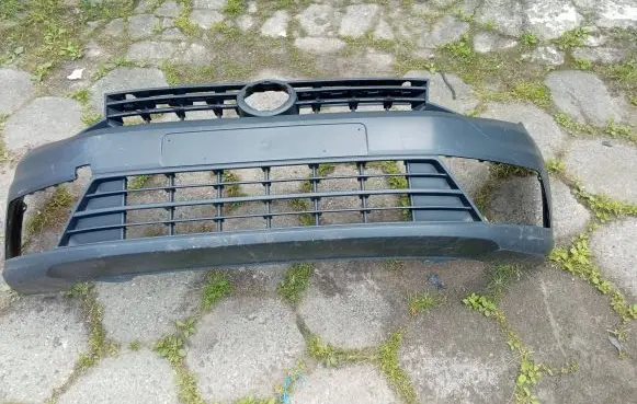 Volkswagen Caddy Front bumper 2K5807221J