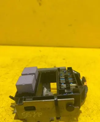 Renault Modus Fuse module 8200003634