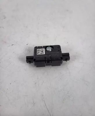 BMW 1 F40 Aerial antenna amplifier 6832256