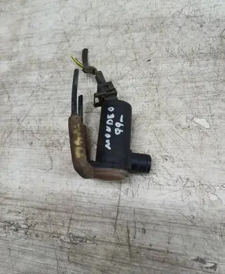 Ford Mondeo MK II Windscreen/windshield washer pump 03B10B024BA D00LA