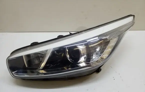 KIA Ceed Headlight/headlamp 92101A2040 92101A2XXX