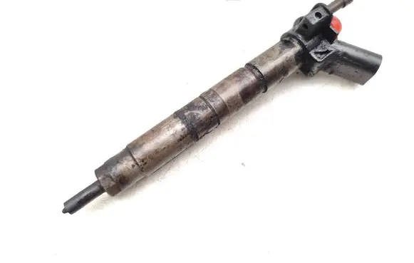 BMW 3 E90 E91 Fuel injector 7797877 0445116001