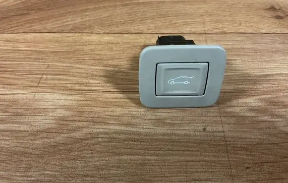 Opel Insignia A Other trunk/boot trim element