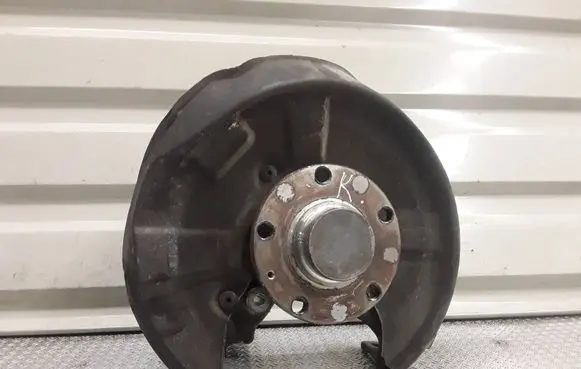Audi A4 S4 B7 8E 8H Rear wheel hub spindle/knuckle