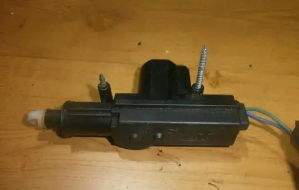 Mazda 323 F Central locking motor 932037992