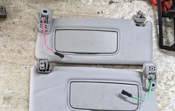 Volvo S40 Sun visor