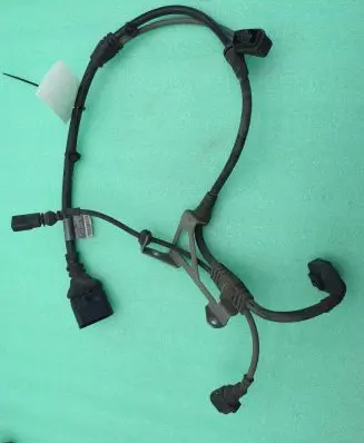 Porsche Panamera (970) Rear ABS sensor wiring 97061273901 8K0973724