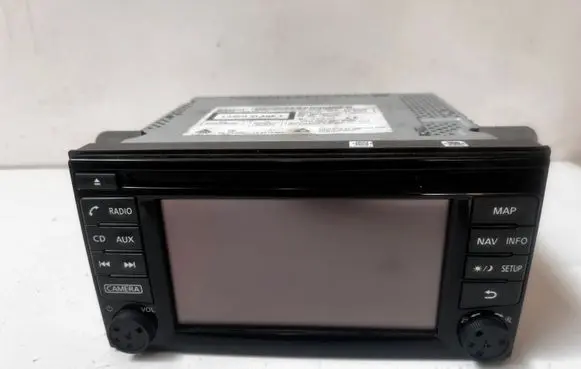 Nissan Pulsar Radio/CD/DVD/GPS head unit 7612033118