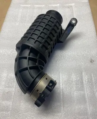 BMW 2 F46 Intercooler hose/pipe MGW00444CT 20816168 1617415