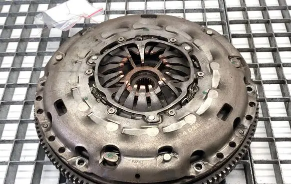 Skoda Superb B6 (3T) Clutch set kit 415043110