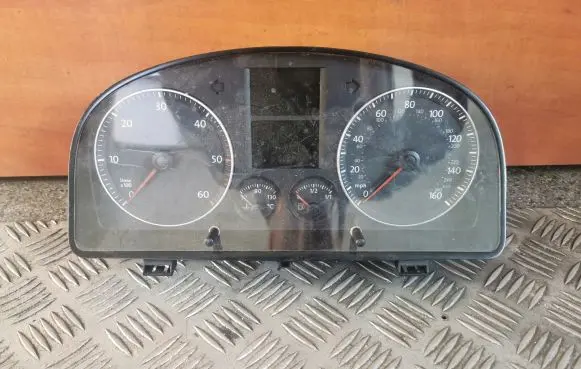Volkswagen Touran I Speedometer (instrument cluster) 1T0920951C