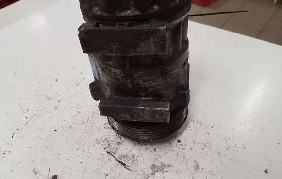 Ford Fiesta Air conditioning (A/C) compressor (pump) SD7V16 6238304824
