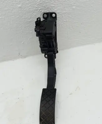 Skoda Fabia Mk2 (5J) Accelerator throttle pedal 6Q1721503M