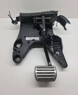 Porsche Cayenne (92A) Brake pedal 7P0723117F 7P0723031BA