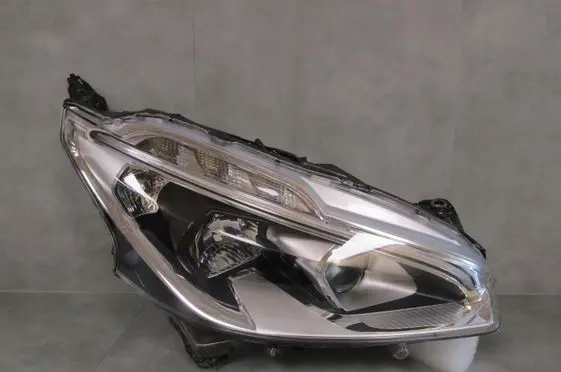 Peugeot 208 Headlight/headlamp 9810805880