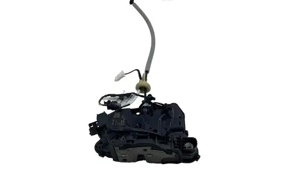 Volkswagen PASSAT B9 Coupe door lock (next to the handle) 571837015