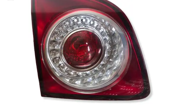 Volkswagen Golf Plus Tailgate rear/tail lights 5M0945093J 89033601