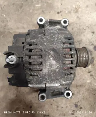 Mercedes-Benz C W204 Generator/alternator A0141541102 2605299A TG15C130