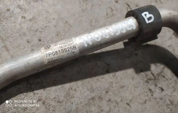 Volkswagen Touareg II Engine coolant pipe/hose 7PH0819925B