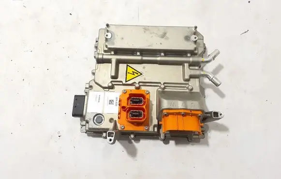 Volvo V60 Voltage converter inverter 32280830