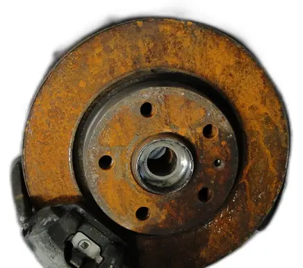 Volkswagen Golf V Rear wheel hub