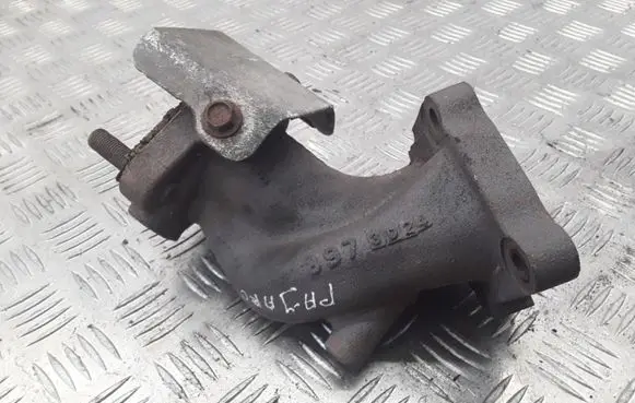 Mitsubishi Pajero Other exhaust manifold parts 