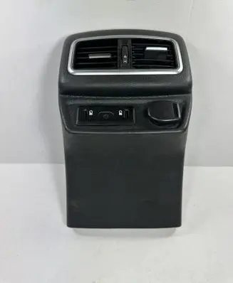 Rear air vent grill
