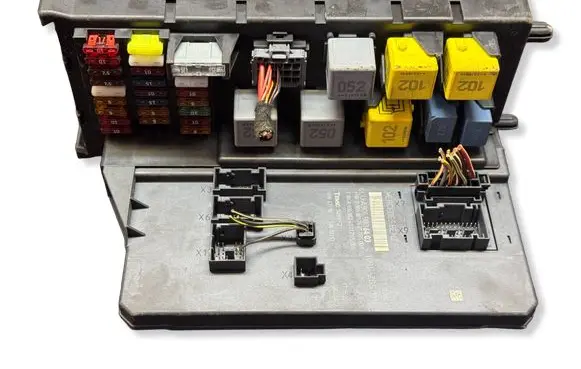 Volkswagen Crafter SAM control unit A9069006403 A9069017601 A9069024301