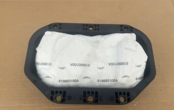 Chevrolet Orlando Passenger airbag 616975800 688309590 13381061