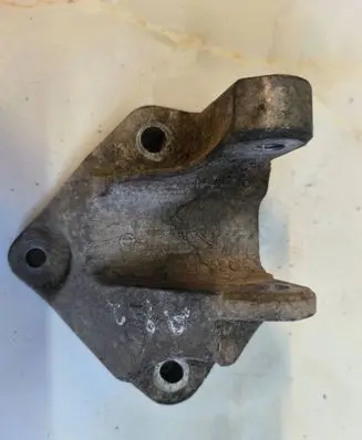 Nissan X-Trail T31 Engine mounting bracket 11332JD700