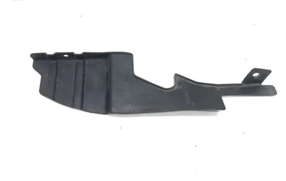 Mitsubishi Pajero Intercooler air guide/duct channel MB813338