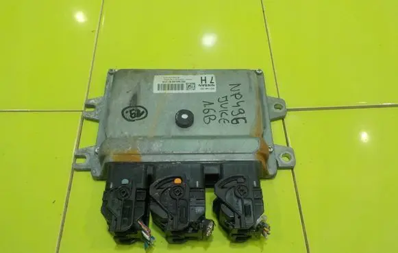 Nissan Juke I F15 Engine control unit/module MEC940360 NP496