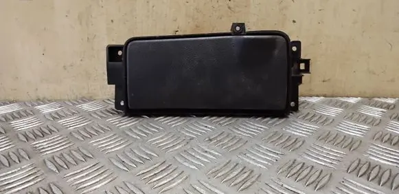 Cup holder front