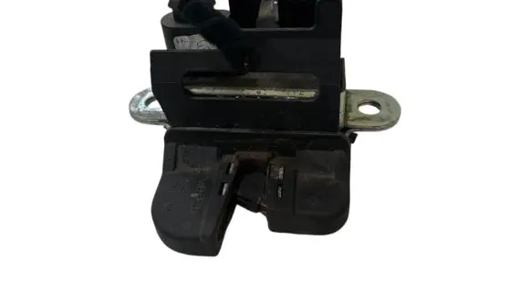 Volkswagen Touran I Tailgate/trunk/boot lock/catch/latch 1T0827505F
