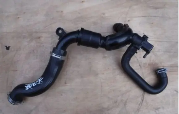 Ford C-MAX II Intercooler hose/pipe KV616O646AC